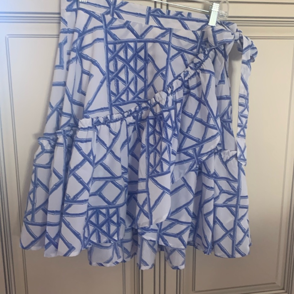 Vineyard vines skirt